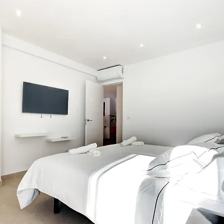 Stunning 1 Bedroom In Centre Daire